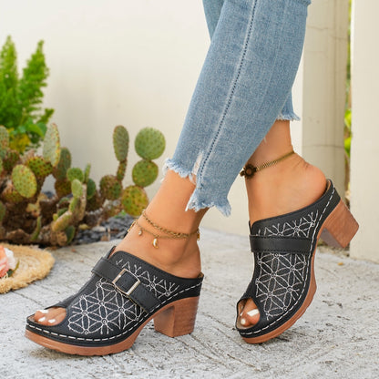 Buckle Decor Block Heel Sandals - Black - View 3