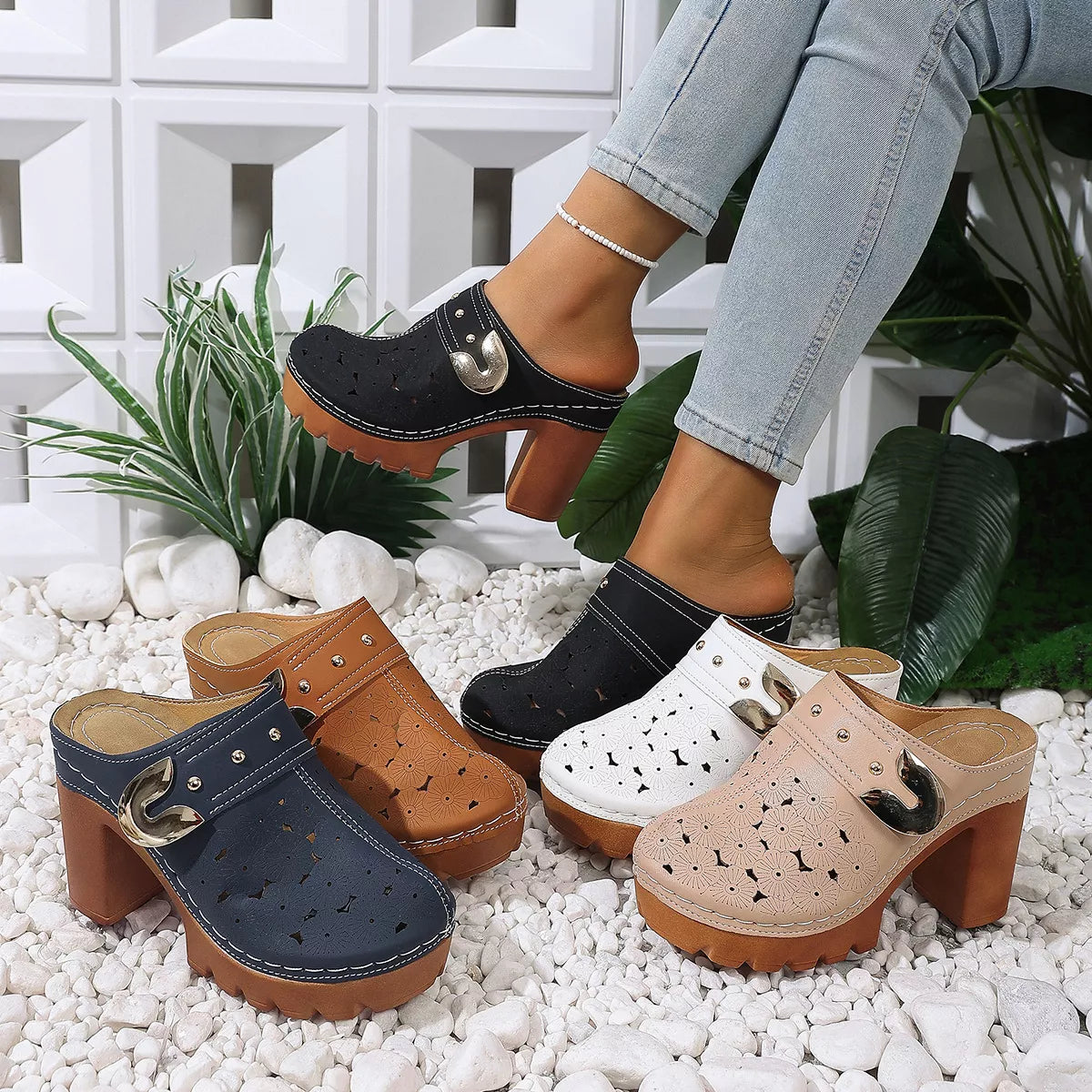 Round Toe Block Heels Sandals - Color comparison - View 1