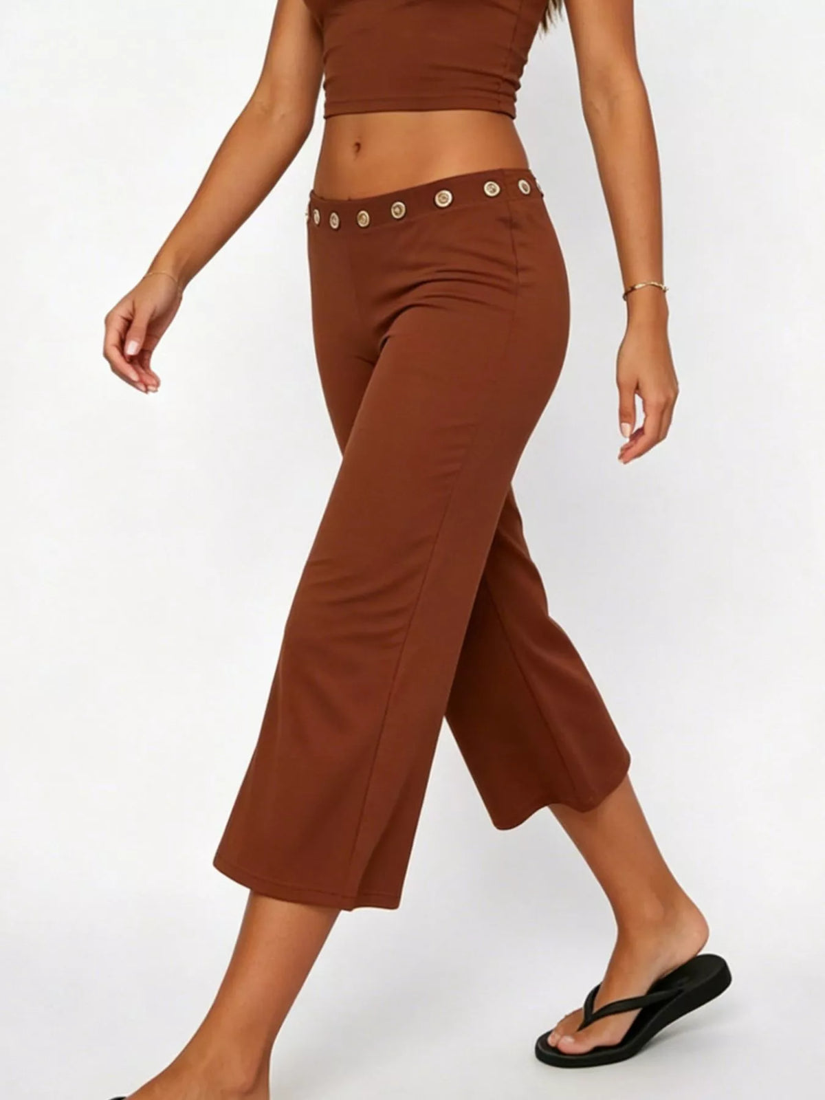 Mid Rise Capris Pants - Dark Brown - View 8