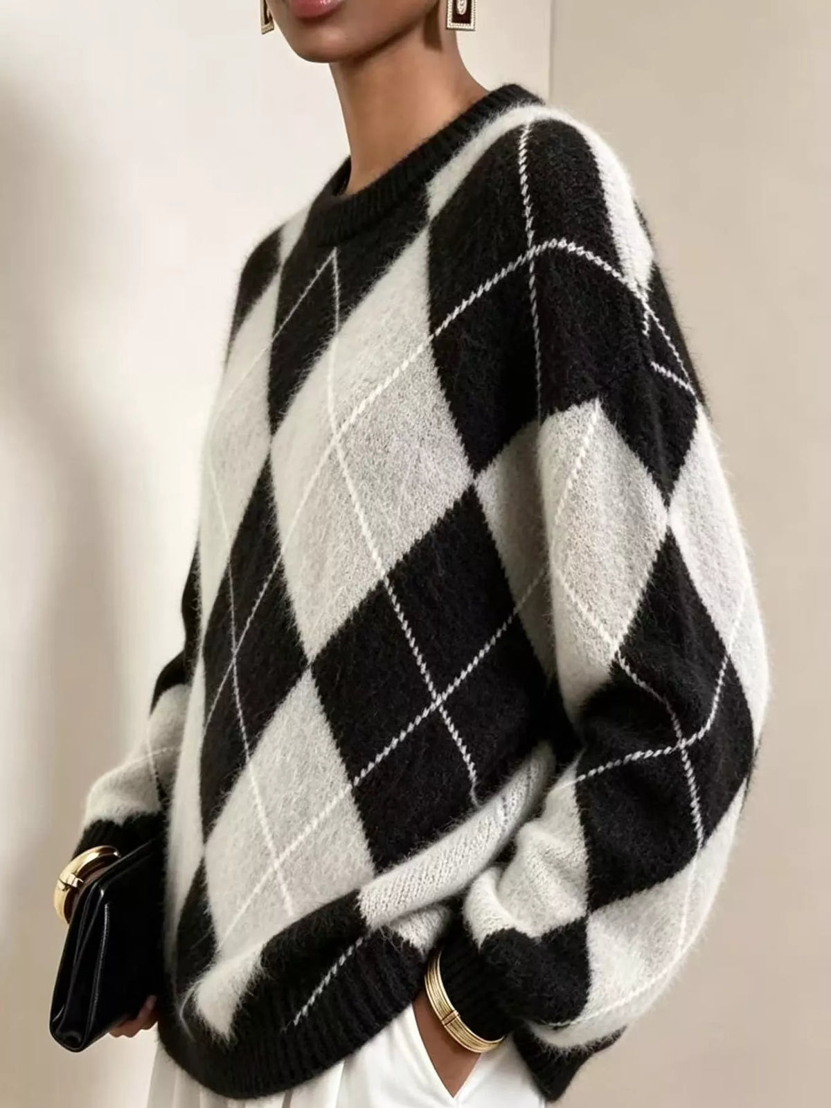 Argyle Pattern Fuzzy Knit Sweater - Black - View 17