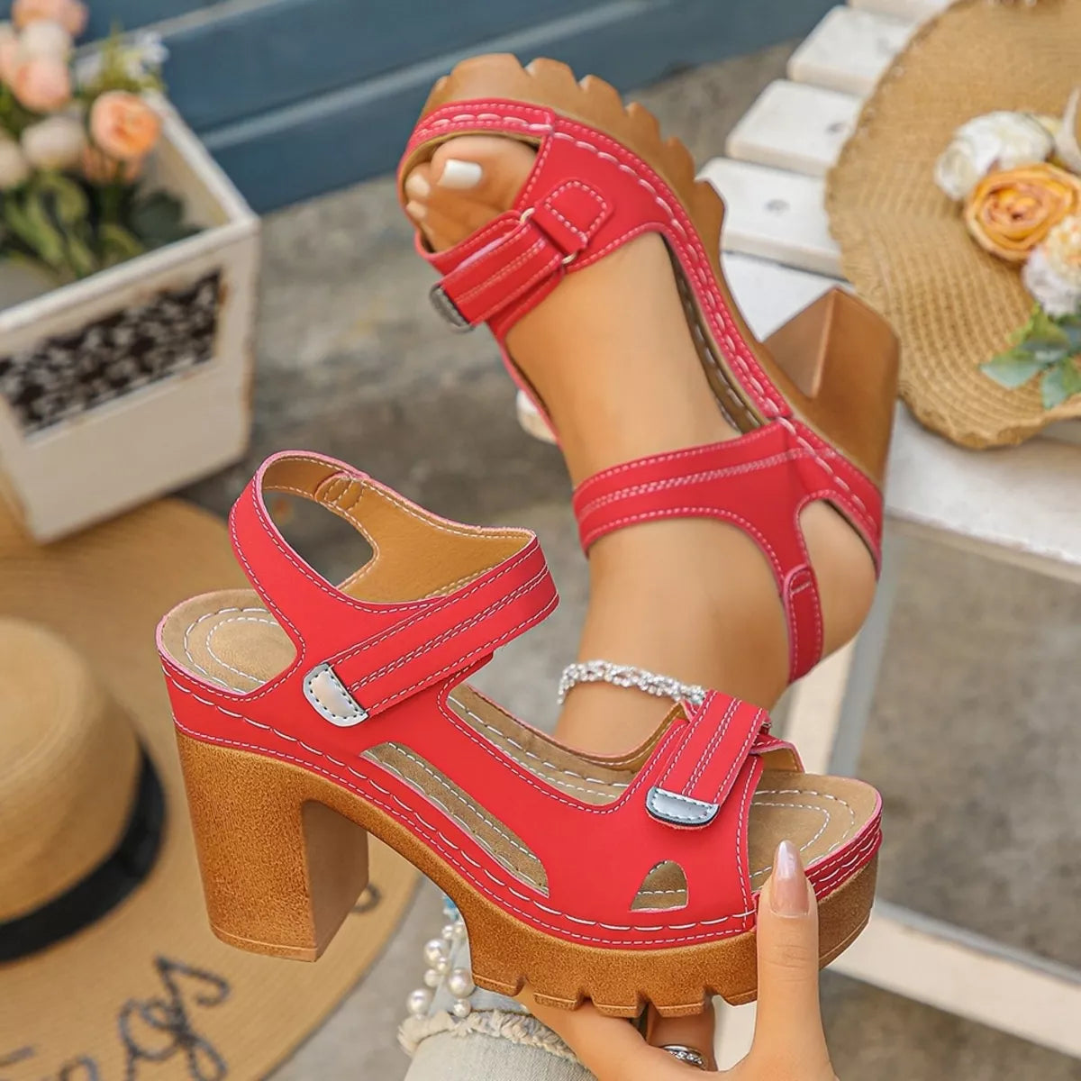 Open Toe Block Heels Sandals - Red - View 7