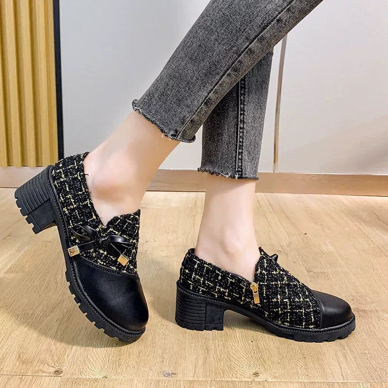 Round Toe Block Heels Boots - Black - View 11