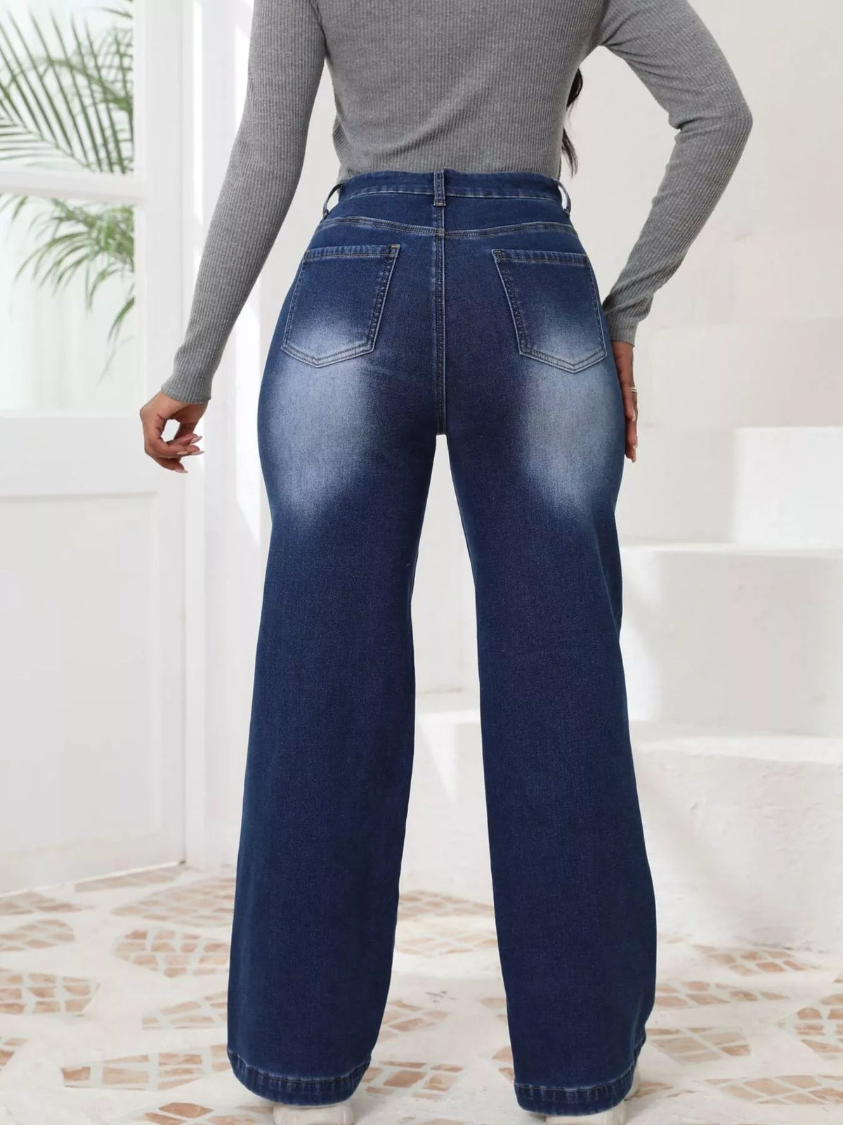 High-Waisted Washed Wide-Leg Jeans - Dark Blue - View 3