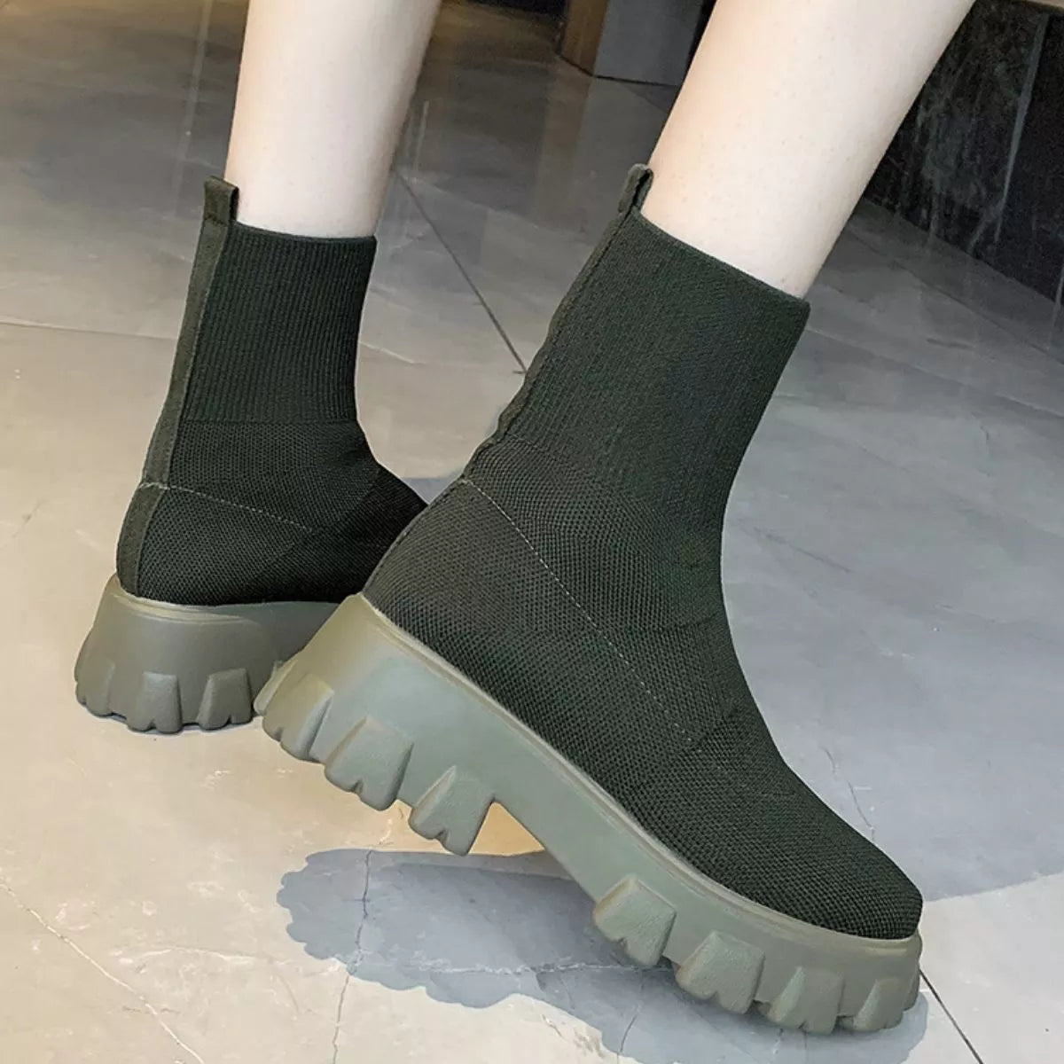 Round Toe Block Heels Boots - Black Forest - View 14