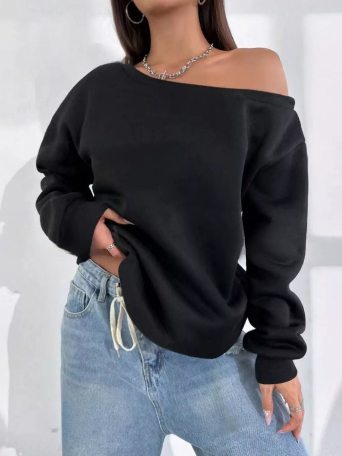 One Shoulder Dropped Shoulder Sweatshirt - White - View 4