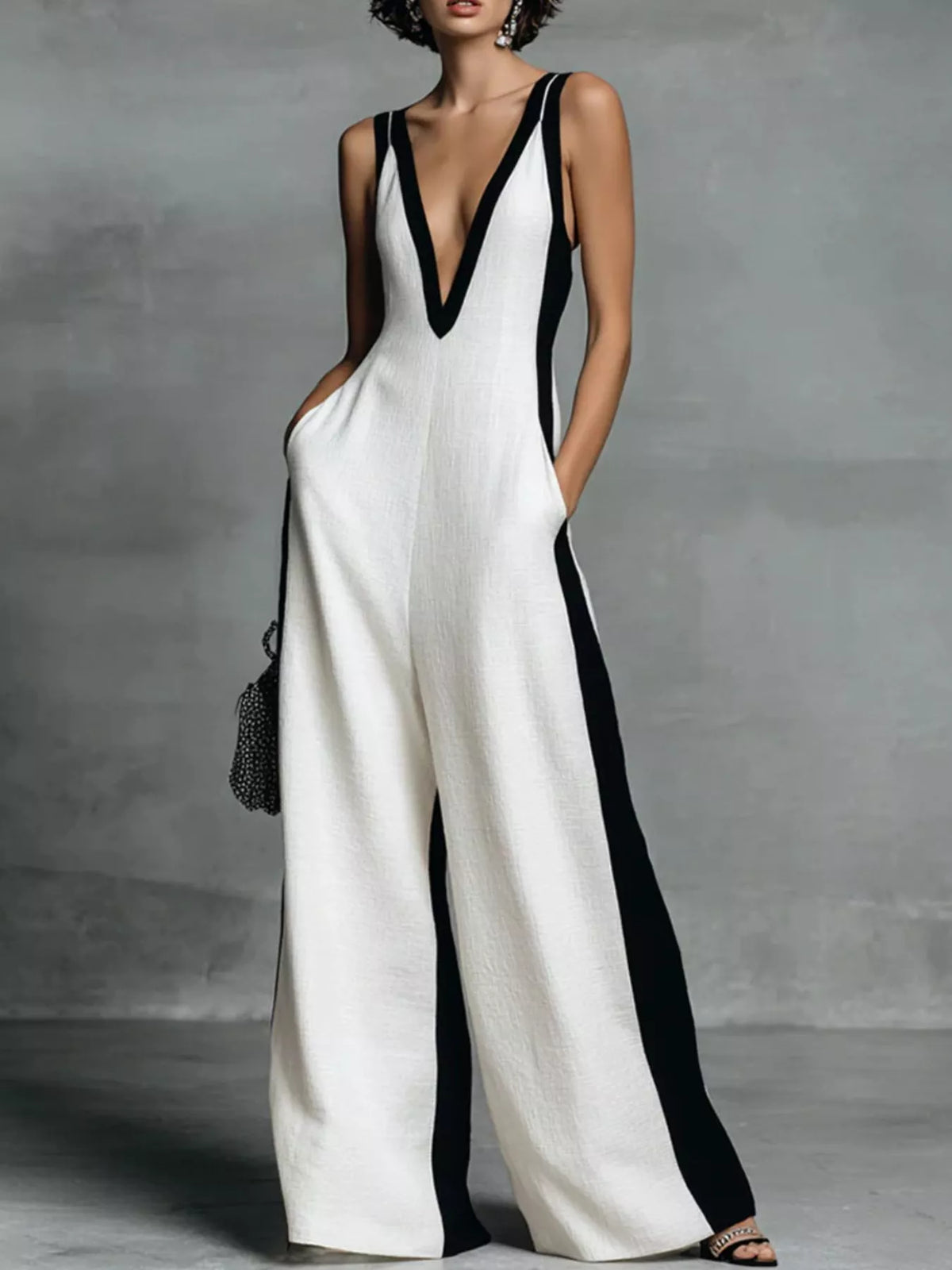 Contrast Trim V-Neck Sleeveless Jumpsuit - White - View 1
