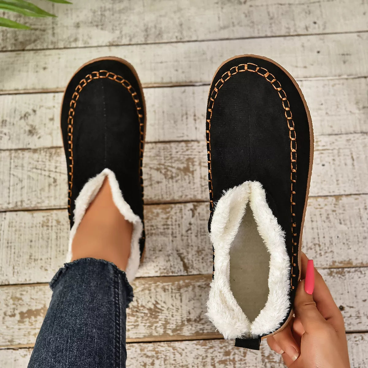 Round Toe Plush Lined Shoes - Black - View 1