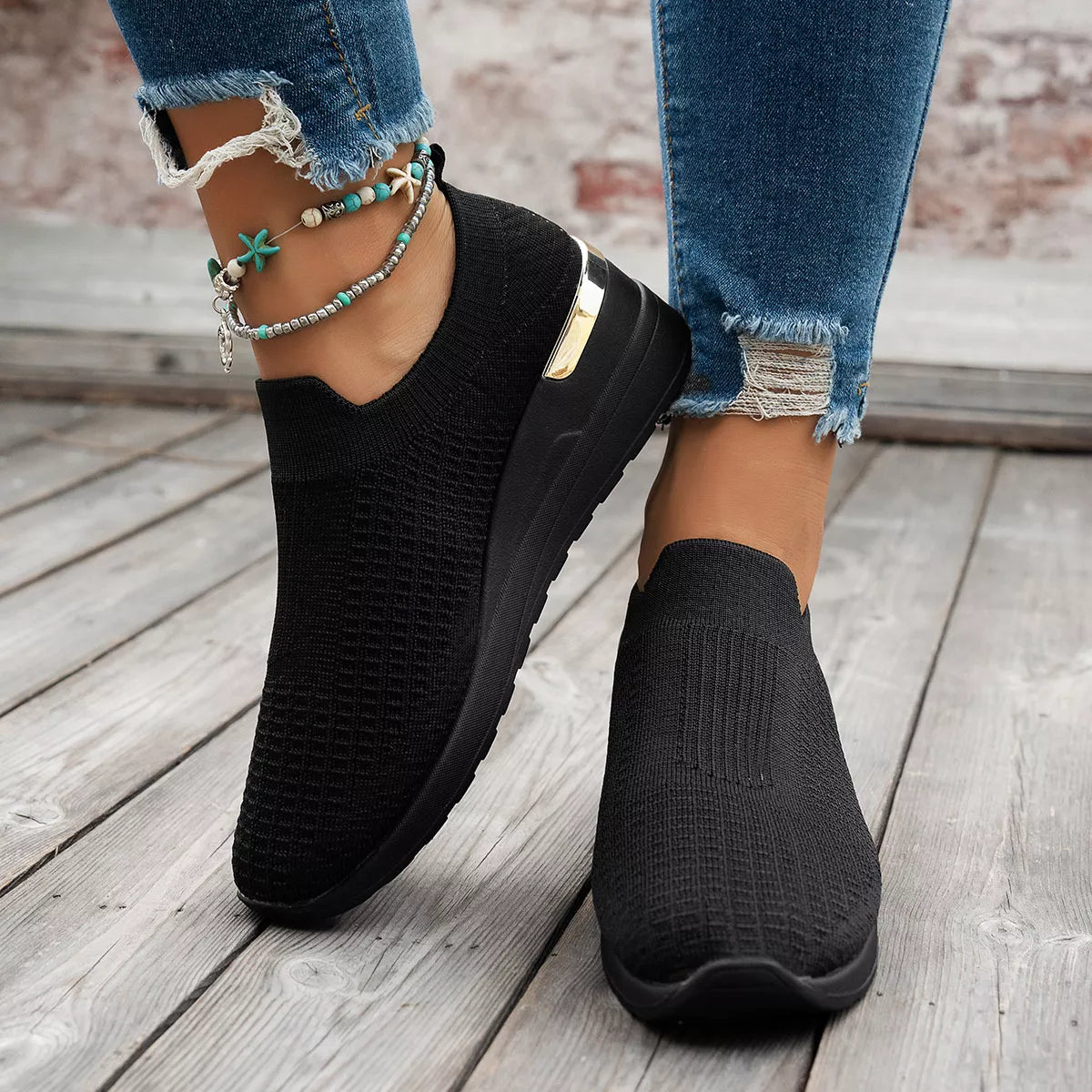 Mesh Round Toe Wedge Athletic Sneakers - Black - View 2