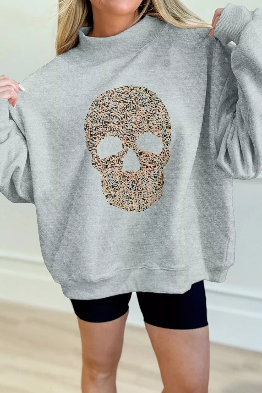 Halloween Rhinestone Skull Graphic Mock Neck Baggy Pullover Sweatshirt - Gray - View 2
