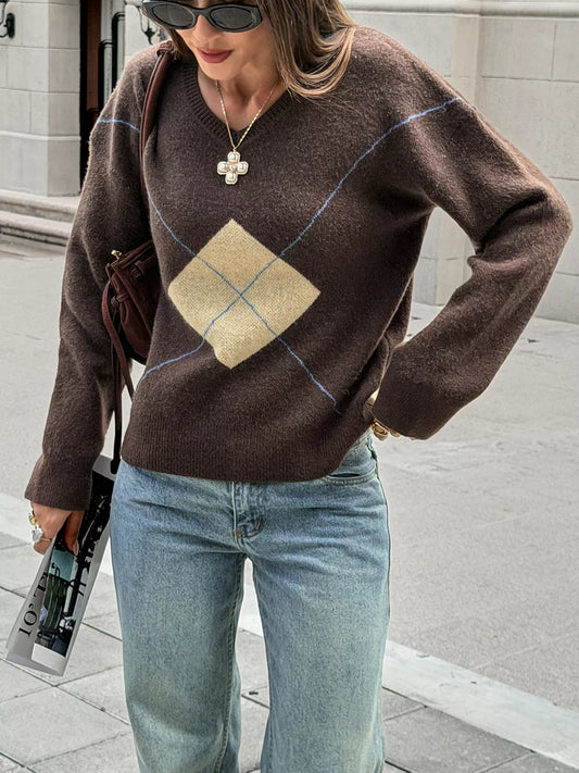 Argyle Pattern V-Neck Knit Sweater - Brown - View 2