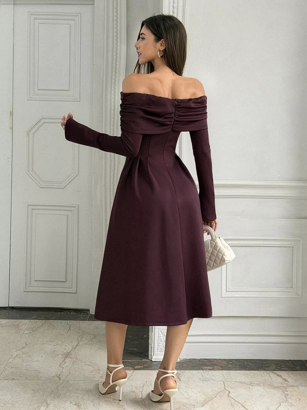Off-Shoulder Long Sleeve Midi Dress - Coffee Brown - View 6
