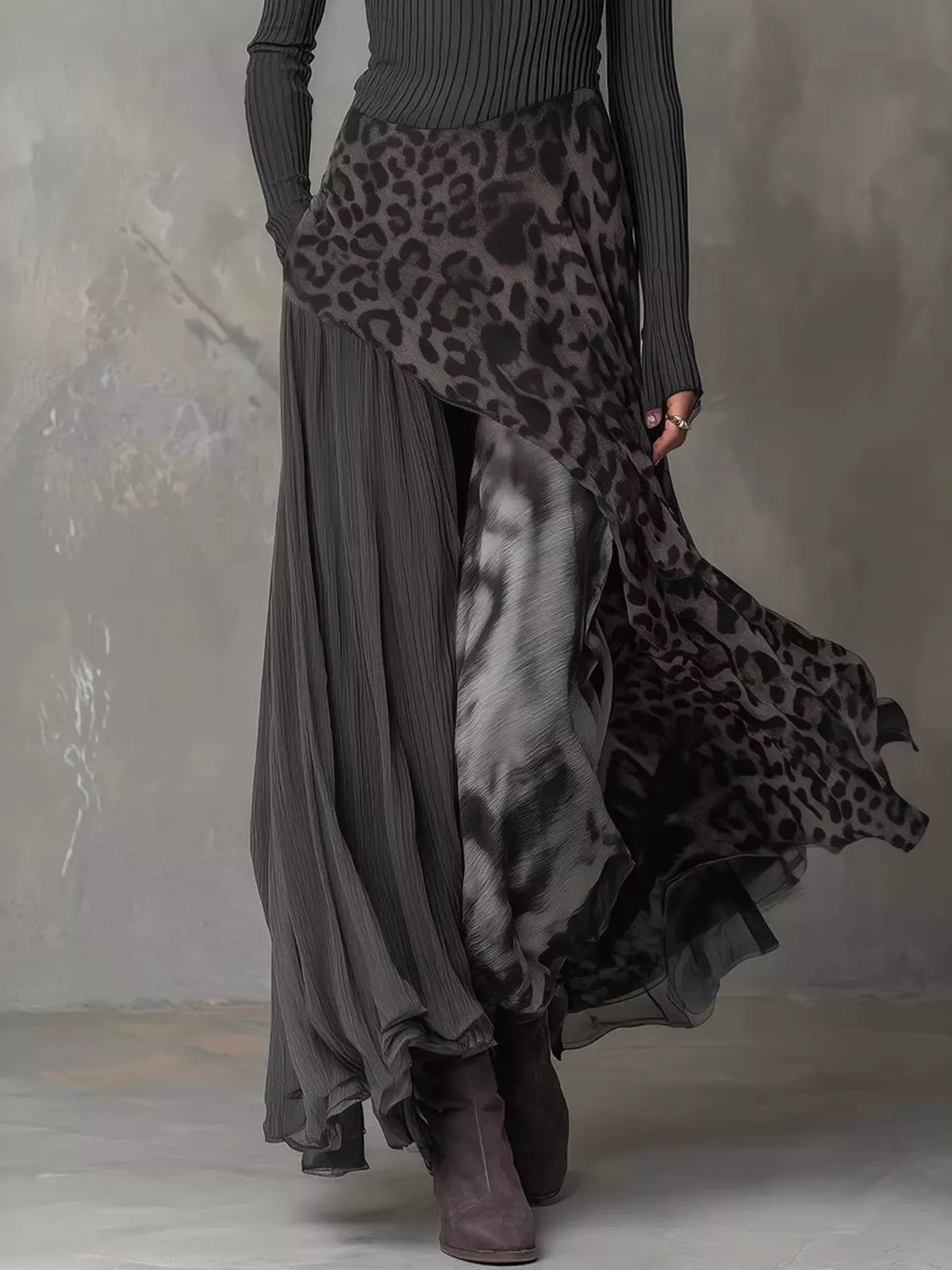 Ribbed Knit Leopard Print Patchwork Maxi Dress - Black - View 4