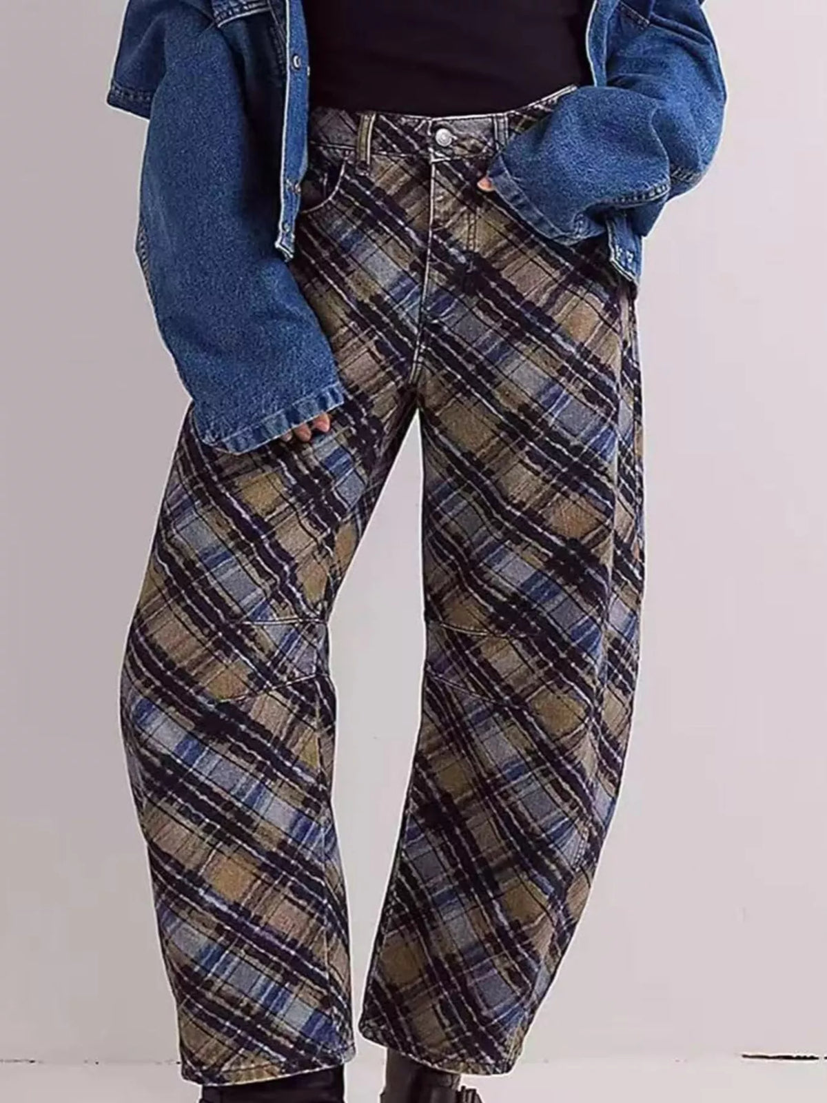 Printed Wide-Leg Jeans - Plaid - View 4