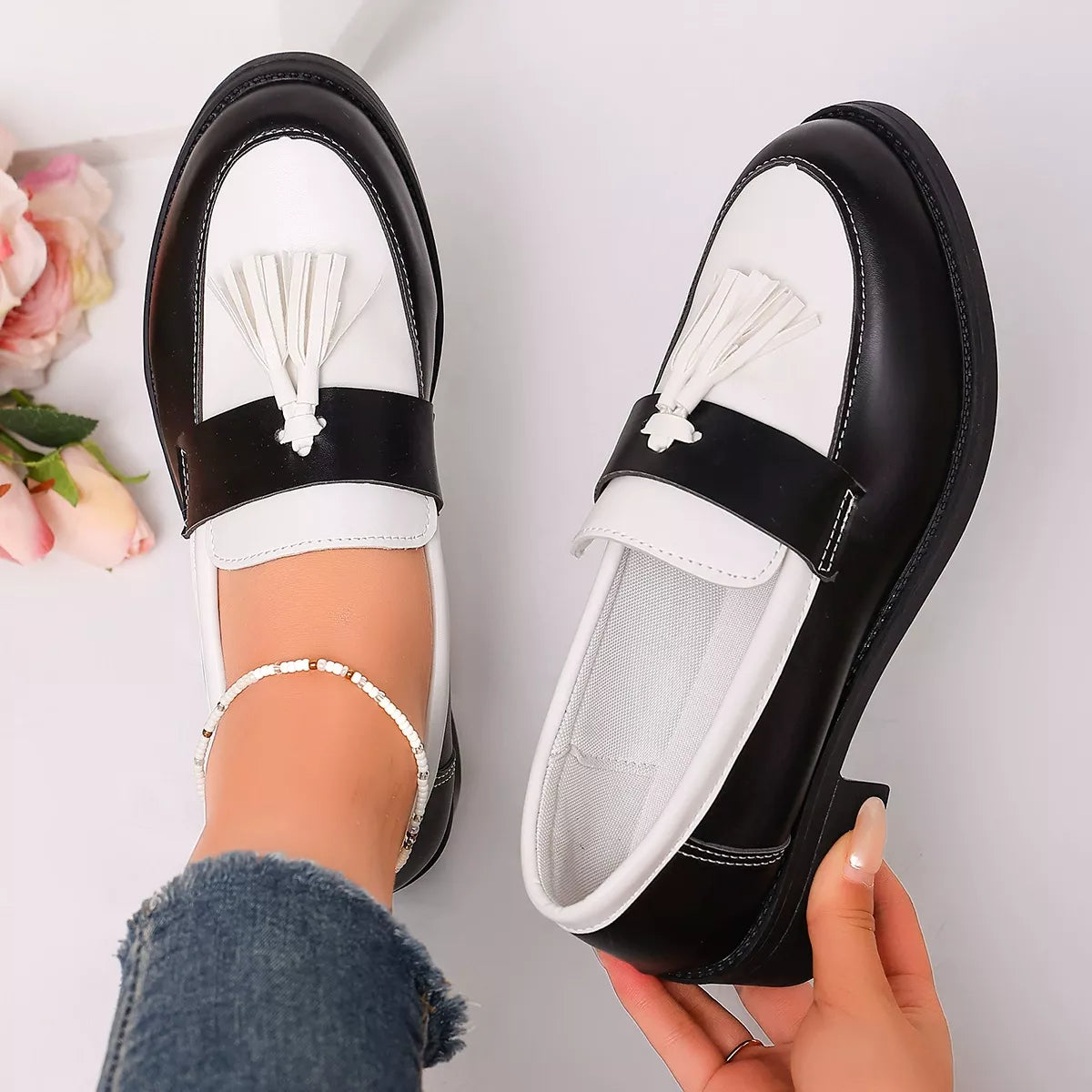 Round Toe Block Heels Loafers - Black - View 3