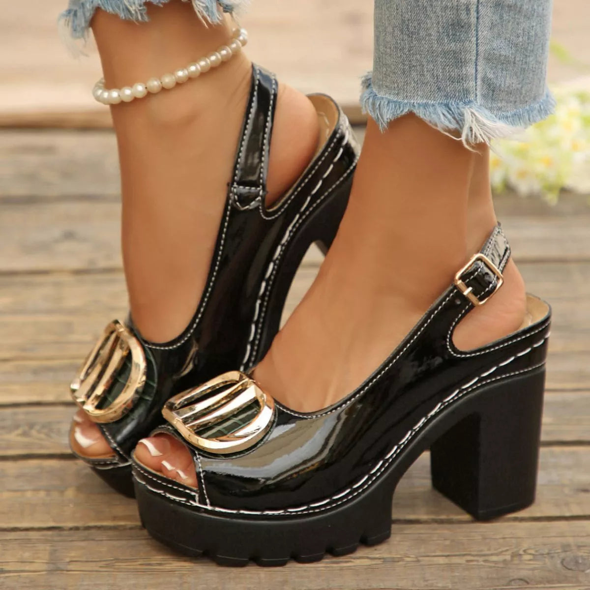Open Toe Block Heels Sandals - Black - View 9