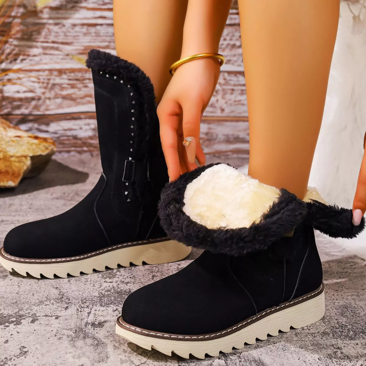 Round Toe Platform Boots - Black - View 4