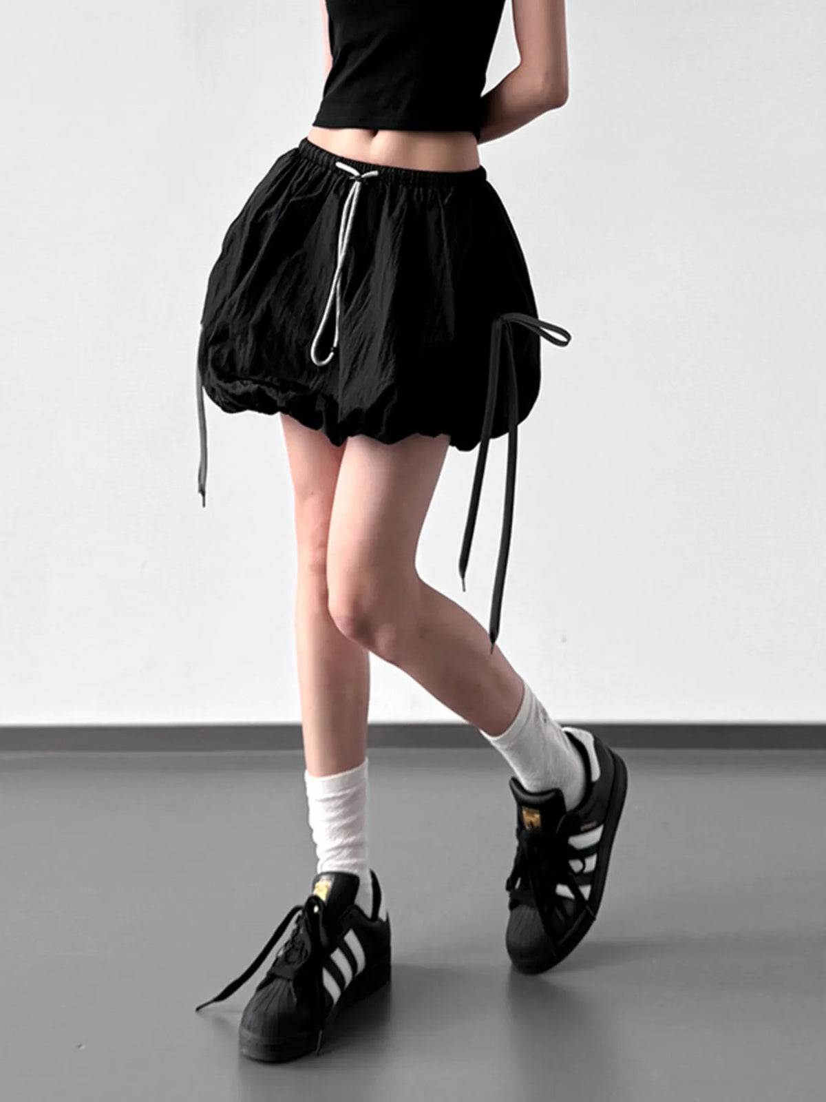 Bubble Drawstring Casual Shorts - Black - View 4