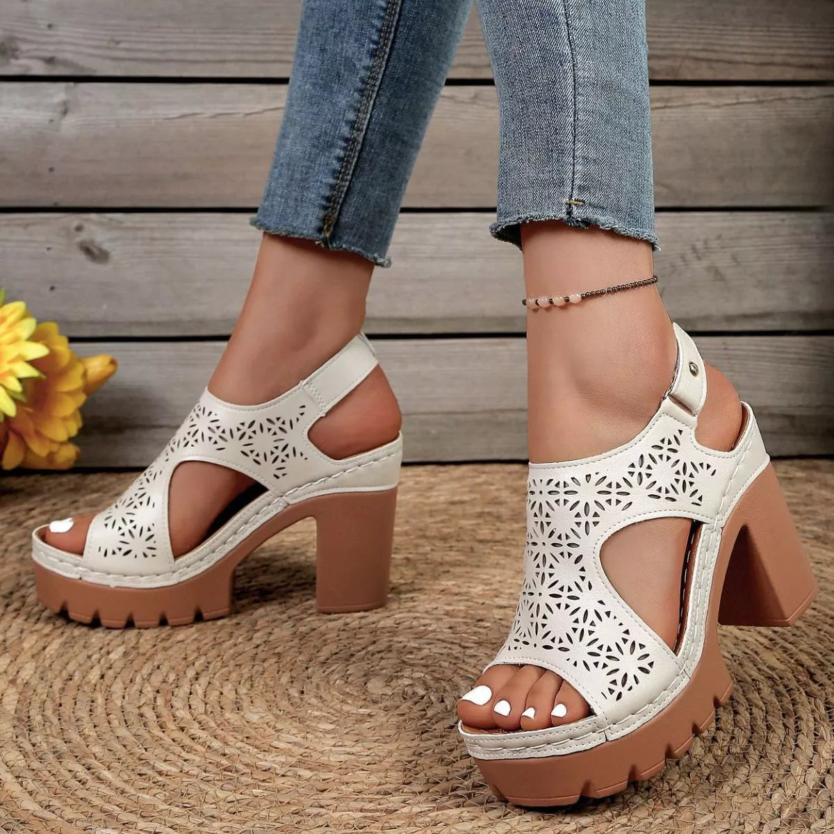 Open Toe Block Heels Sandals - White - View 8