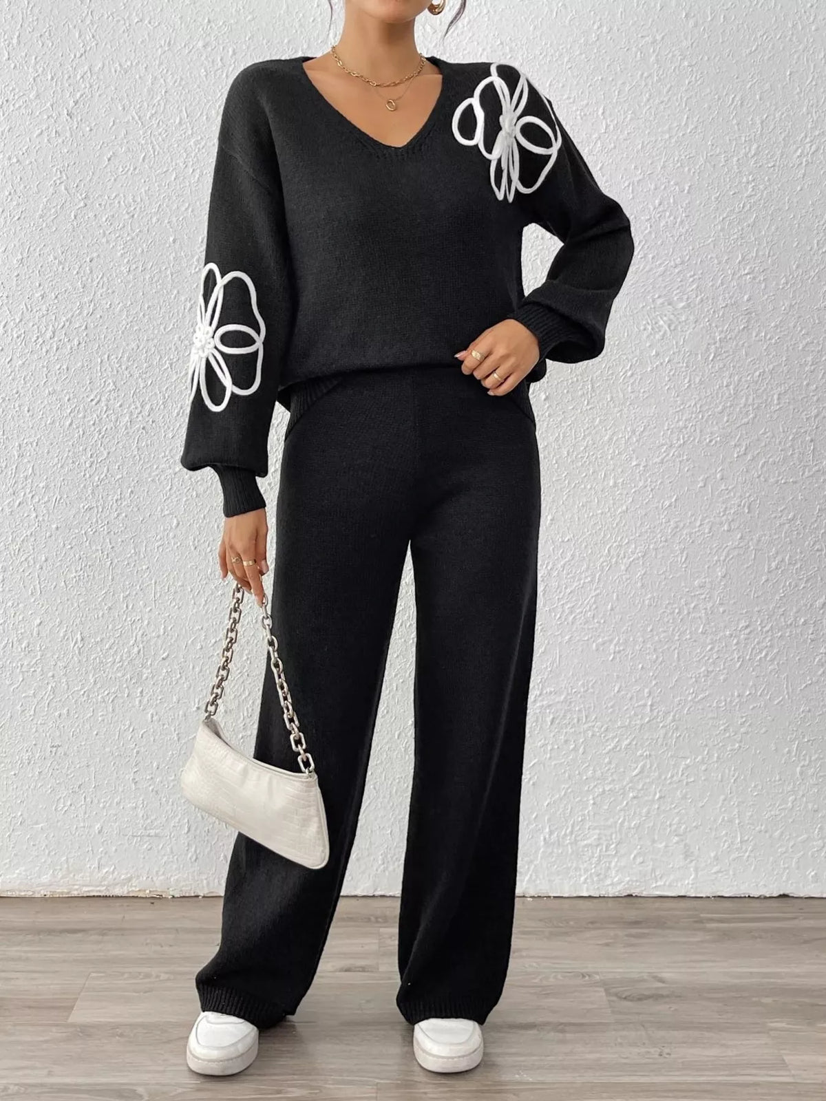 V-Neck Dropped Shoulder Top and Pants Sweater Set - Black - View 4