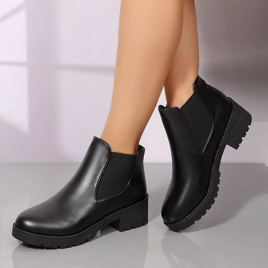 Round Toe Block Heels Boots - Black - View 2