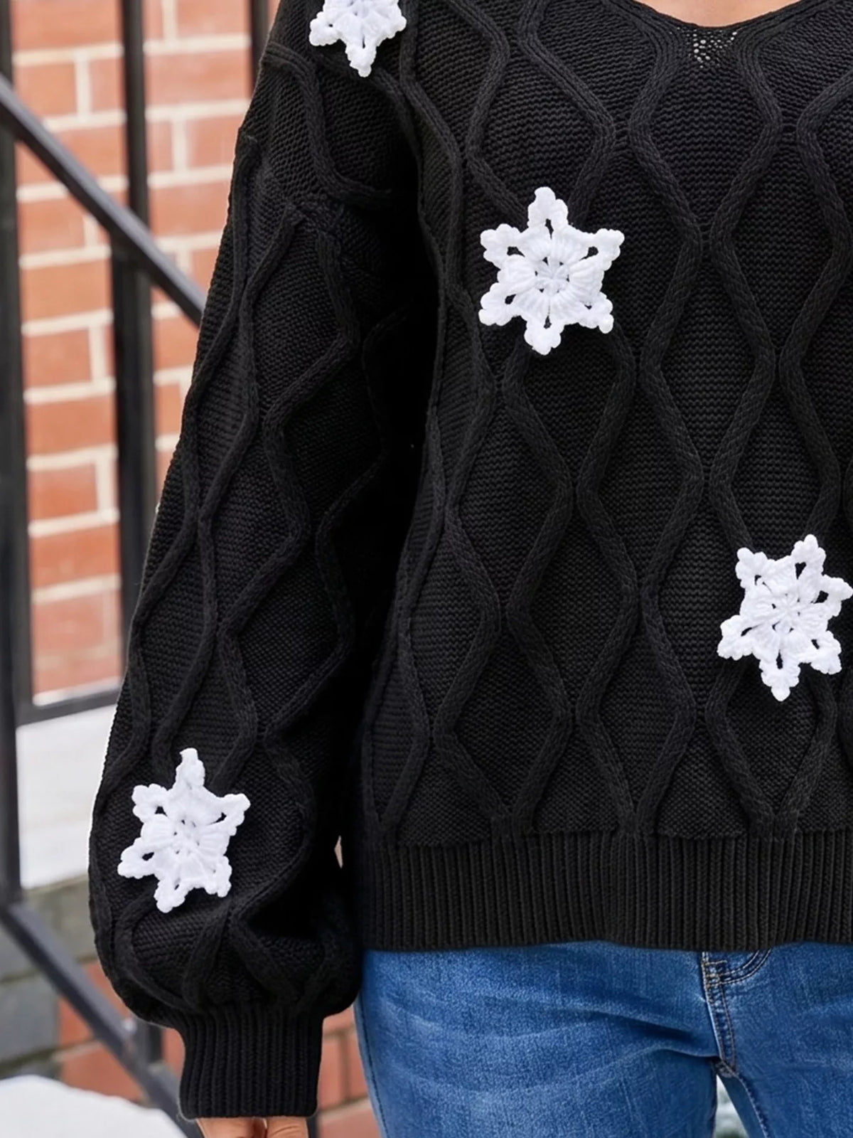 Snowflake Textured V-Neck Sweater - Black - View 3