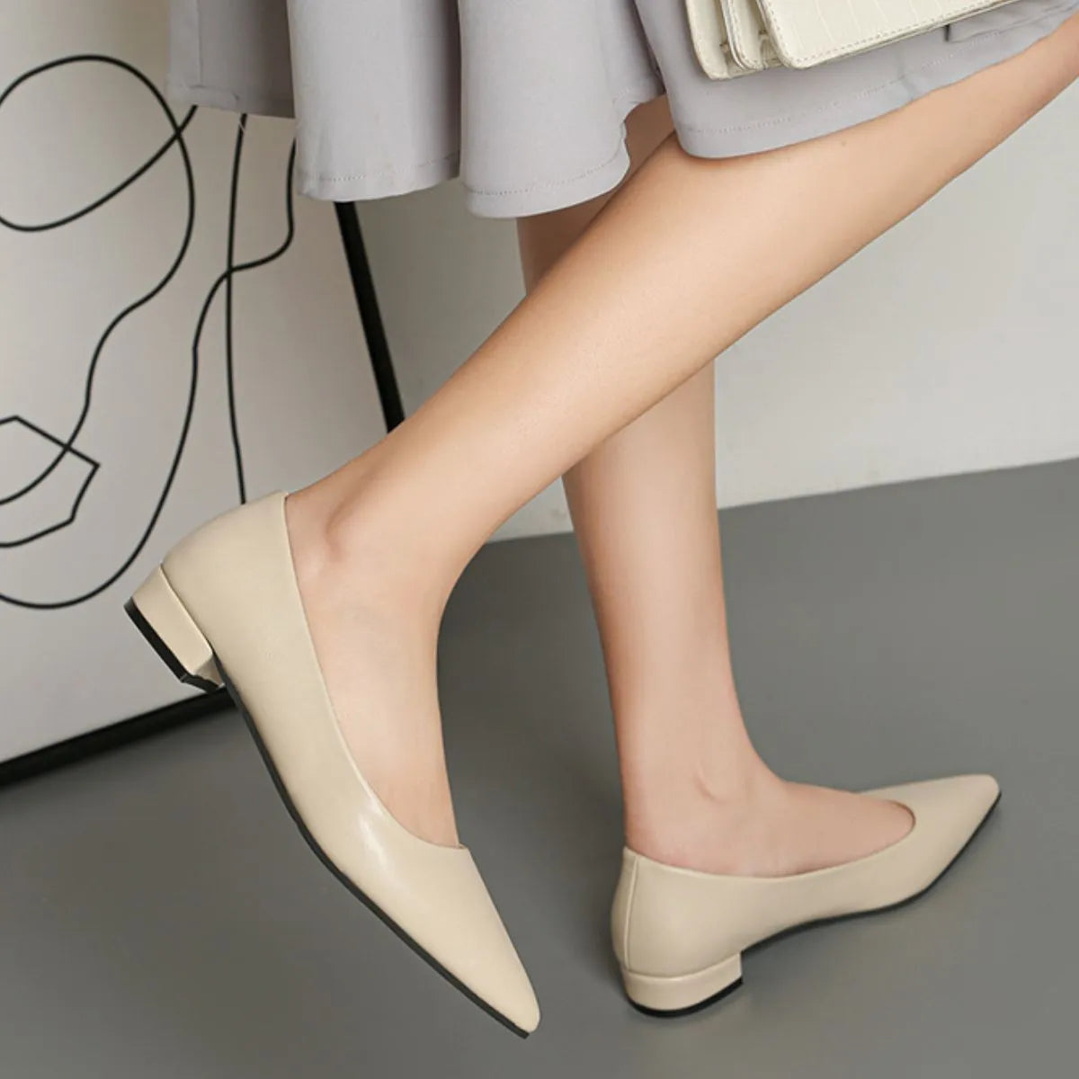 Pointed Toe Low Heel Pump - Off-white - View 6