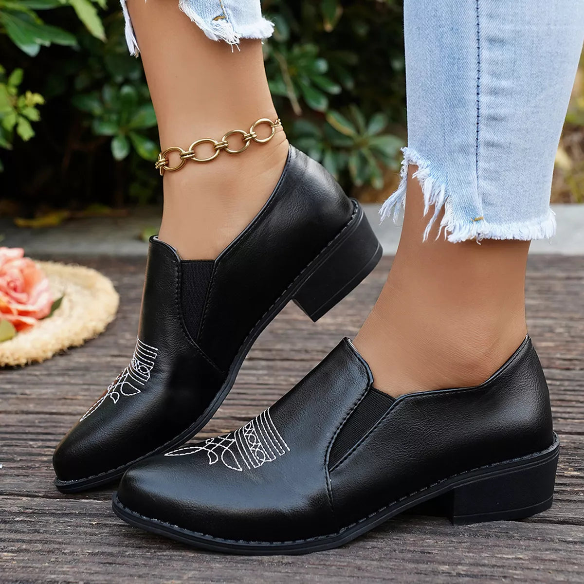 Point Toe Block Heels Loafers - Black - View 8