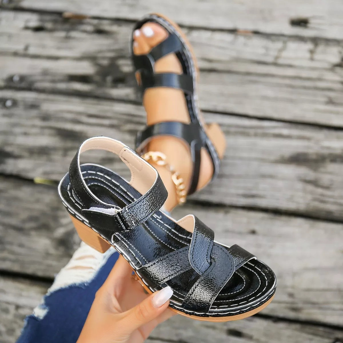 Open Toe Block Heels Sandals - Black - View 9