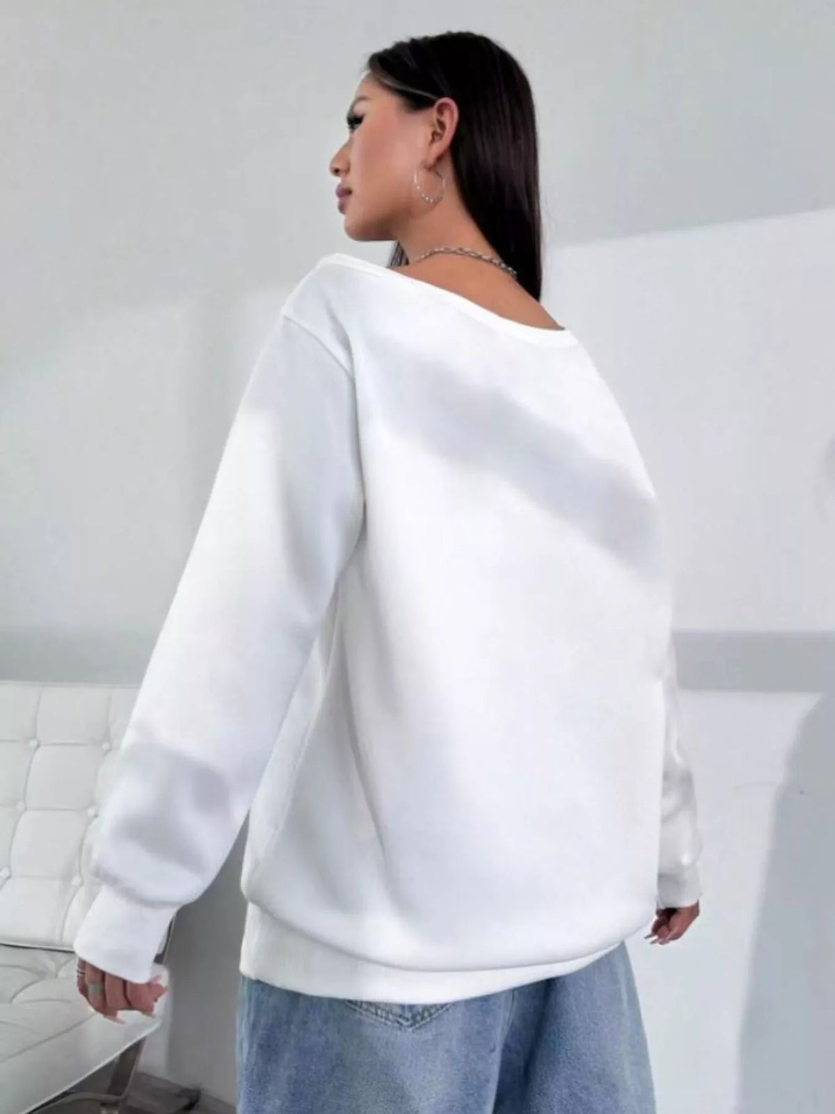 One Shoulder Dropped Shoulder Sweatshirt - White - View 3