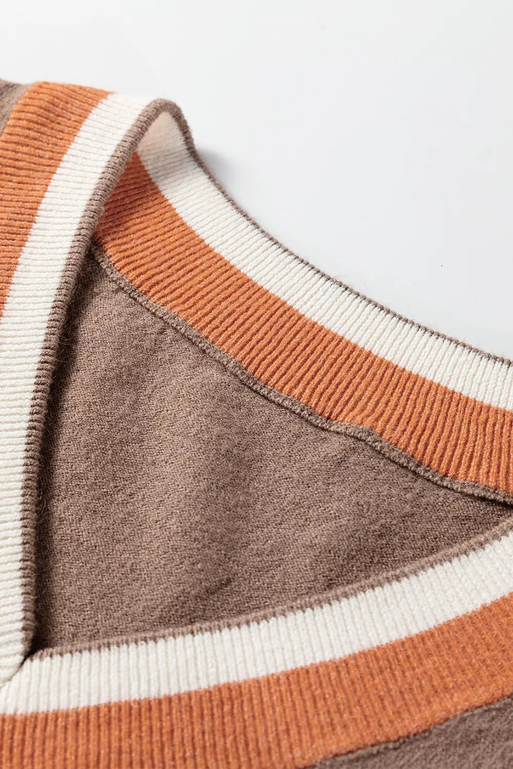 Contrast Trim V-Neck Sweater - Brown - View 8