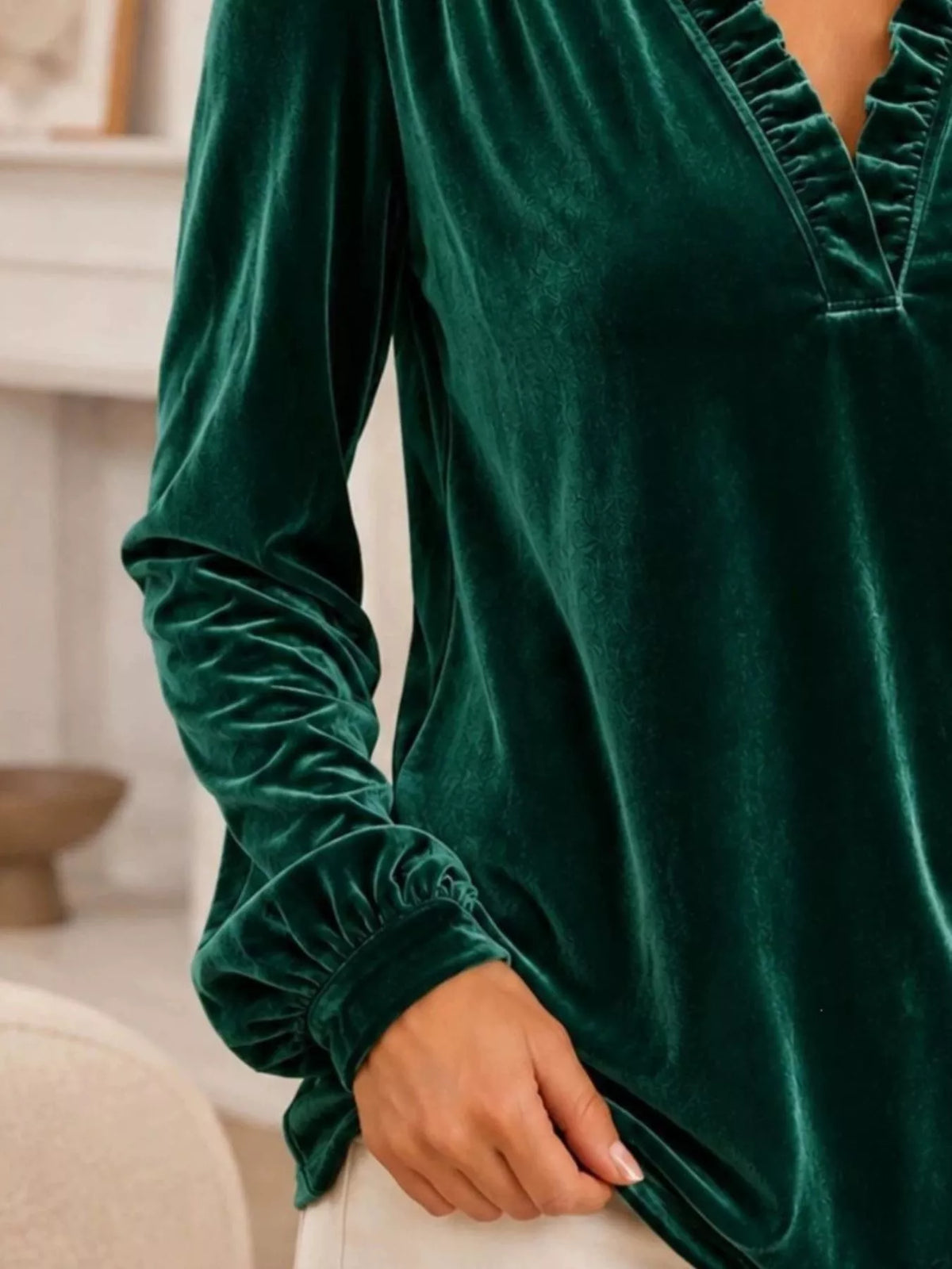 V-Neck Ruffle Trim Velvet Blouse - Dark Green - View 3