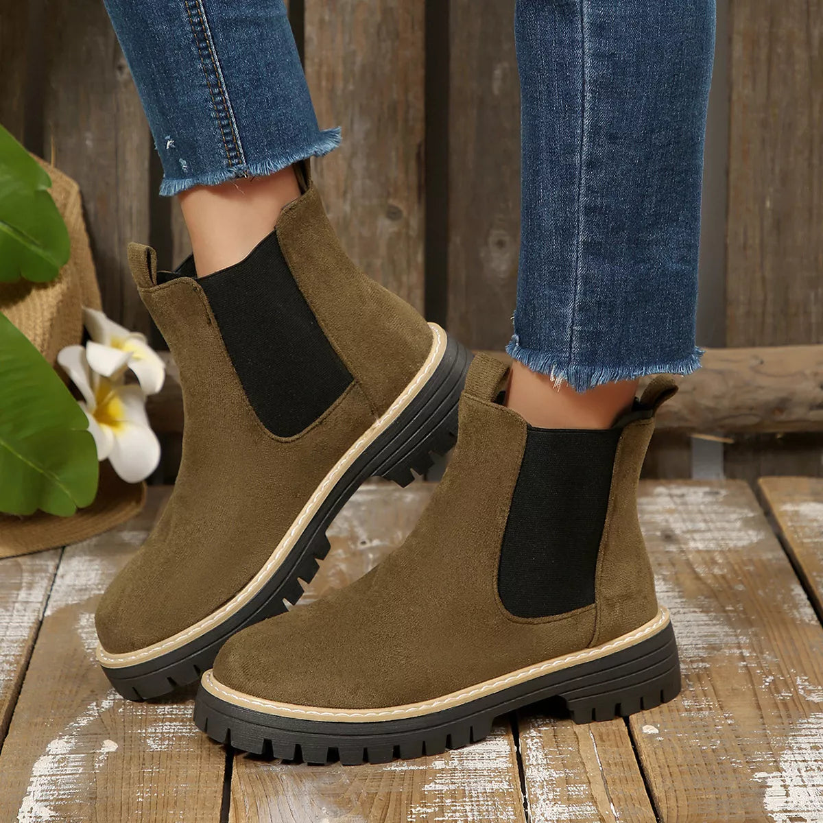 Round Toe Block Heels Boots - Army Green - View 14