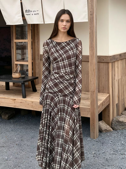 Plaid Long-Sleeve Slim-Fit Maxi Dress - Brown - View 3