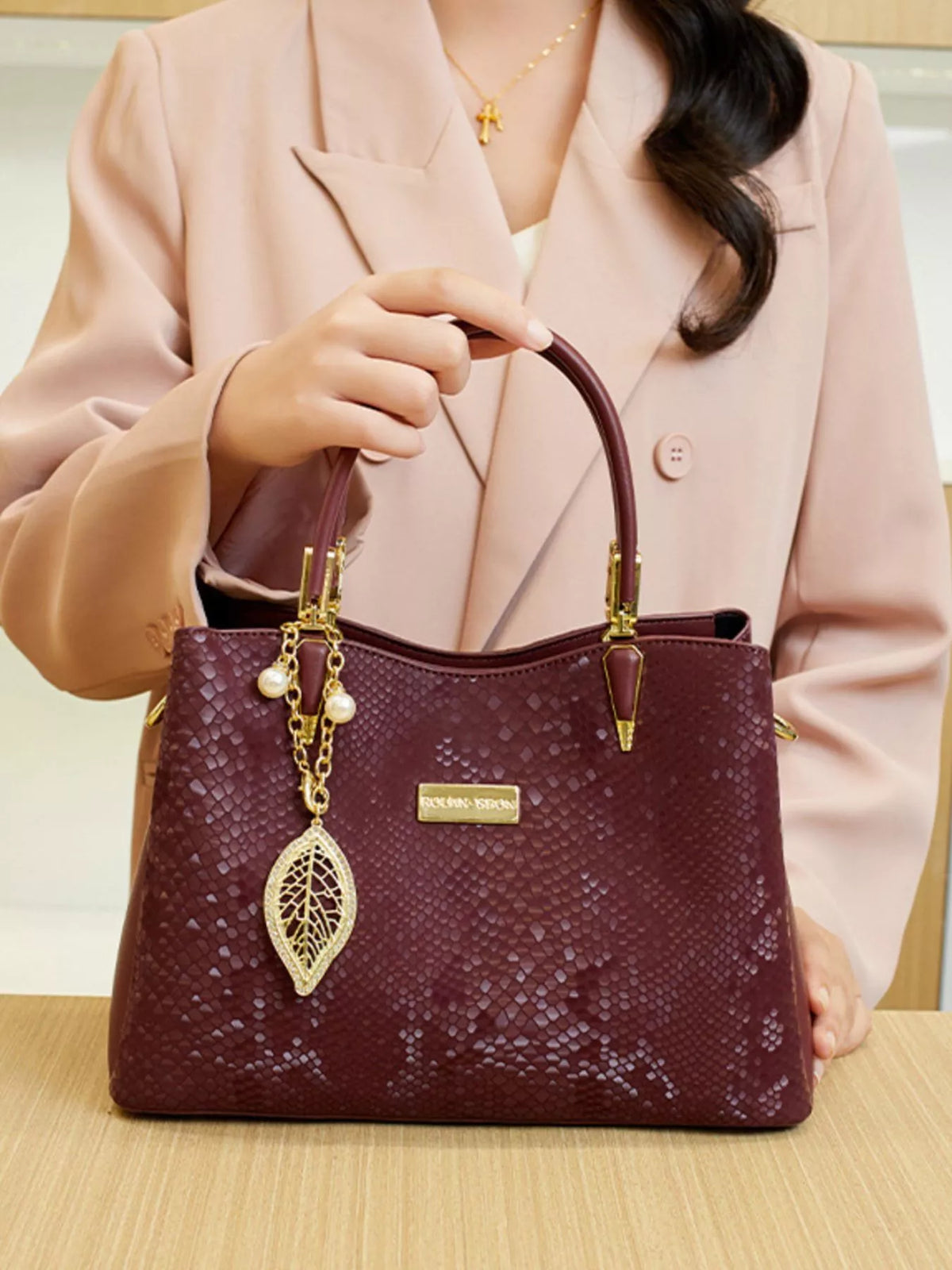 Snakeskin Texture Handbag - Wine Red - View 5