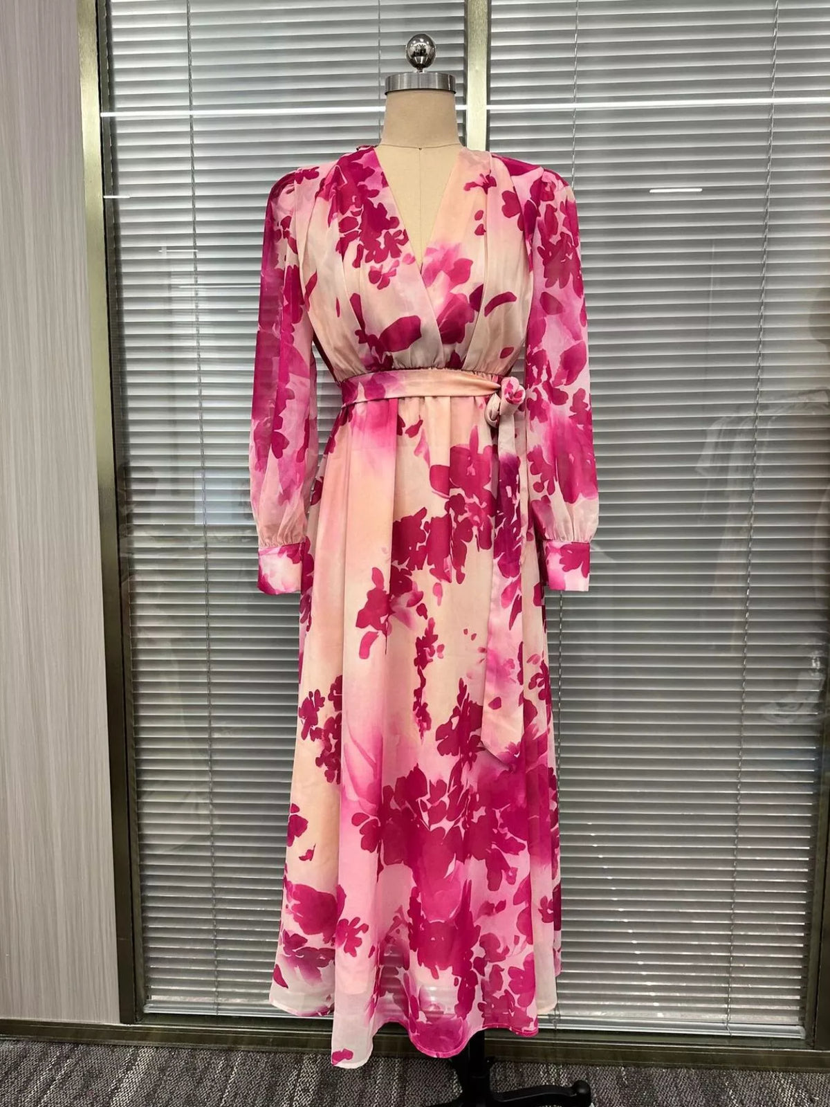 Floral Print Maxi Dress with Waist-Tie Detail - Hot Pink - View 5