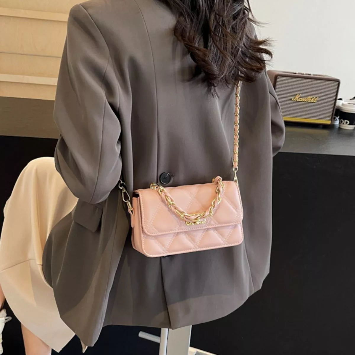 Quilted Chain Strap Crossbody Bag - Pink - View 5
