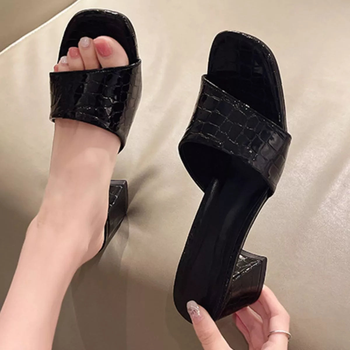 Open Toe Block Heels Sandals - Black - View 5