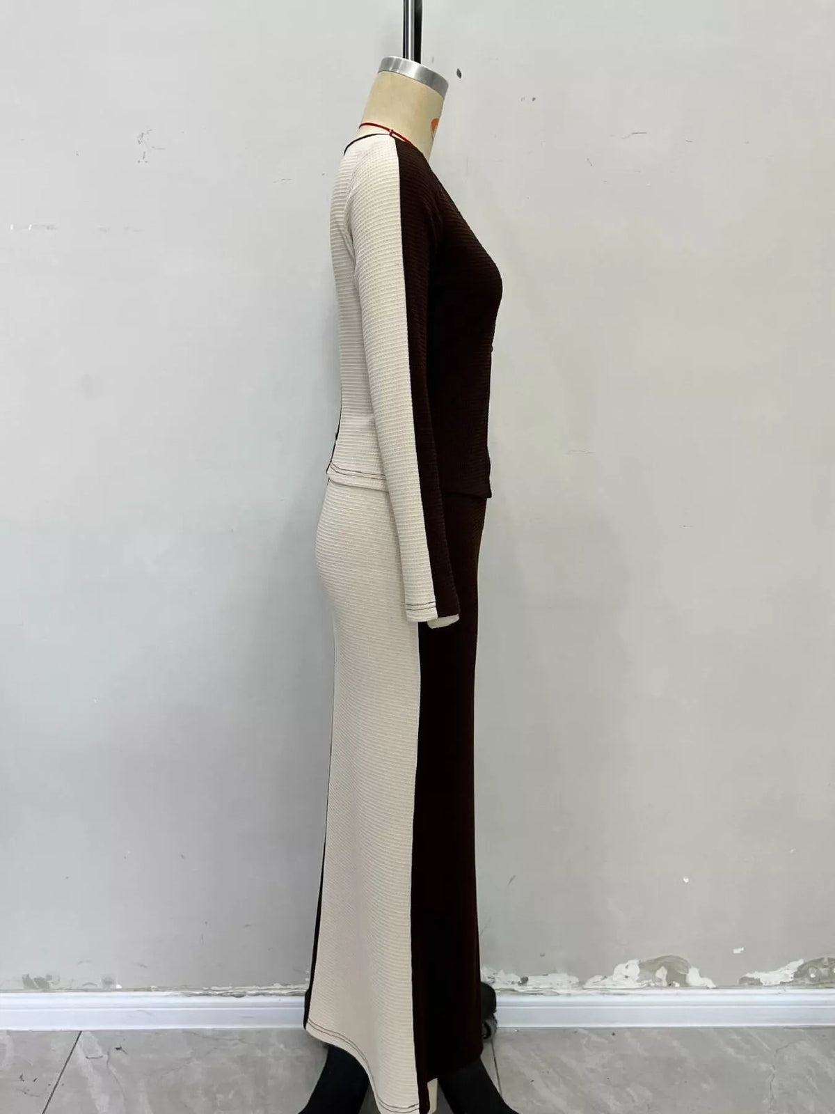 Two-Tone Long Sleeve Top and Maxi Skirt Set - Apricot - View 6
