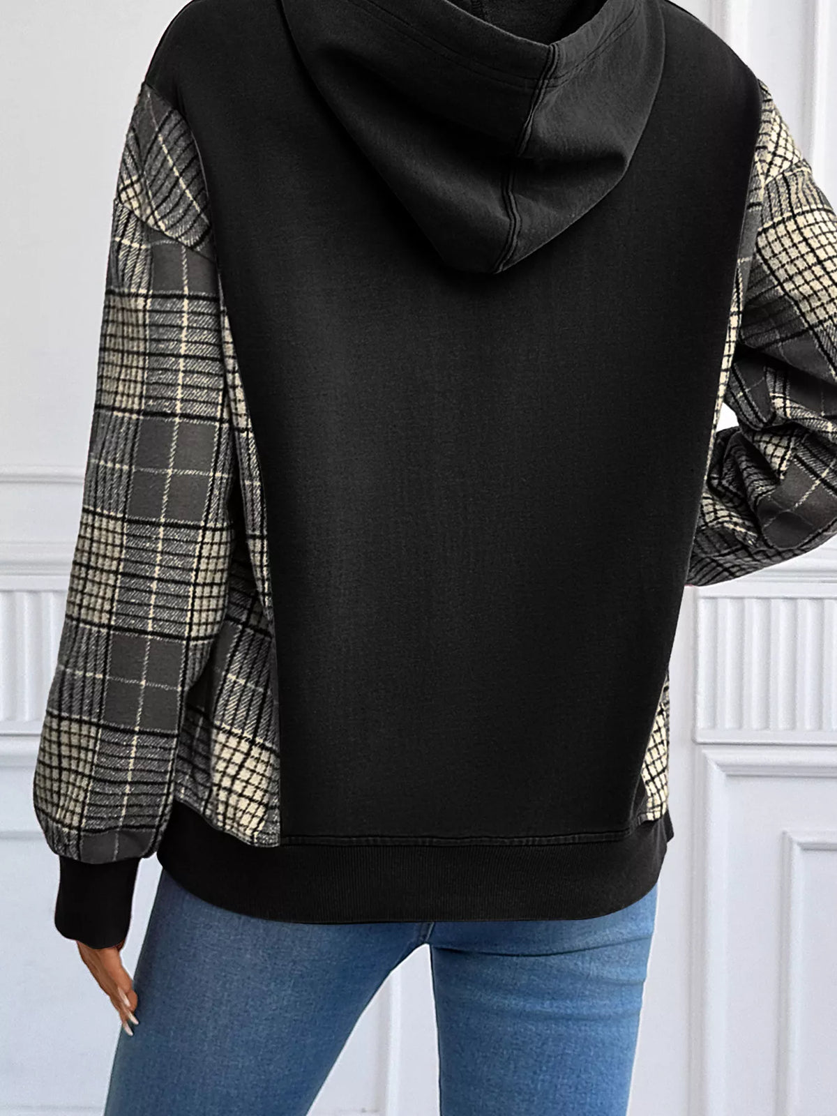 Plaid Sleeve Drawstring Pocket Hoodie - Black - View 18
