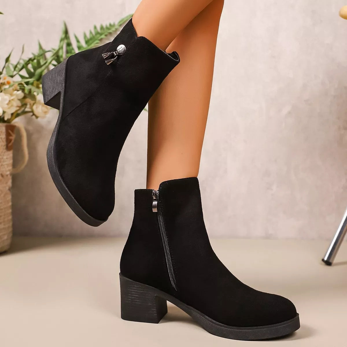 Point Toe Block Heels Boots - Black - View 4