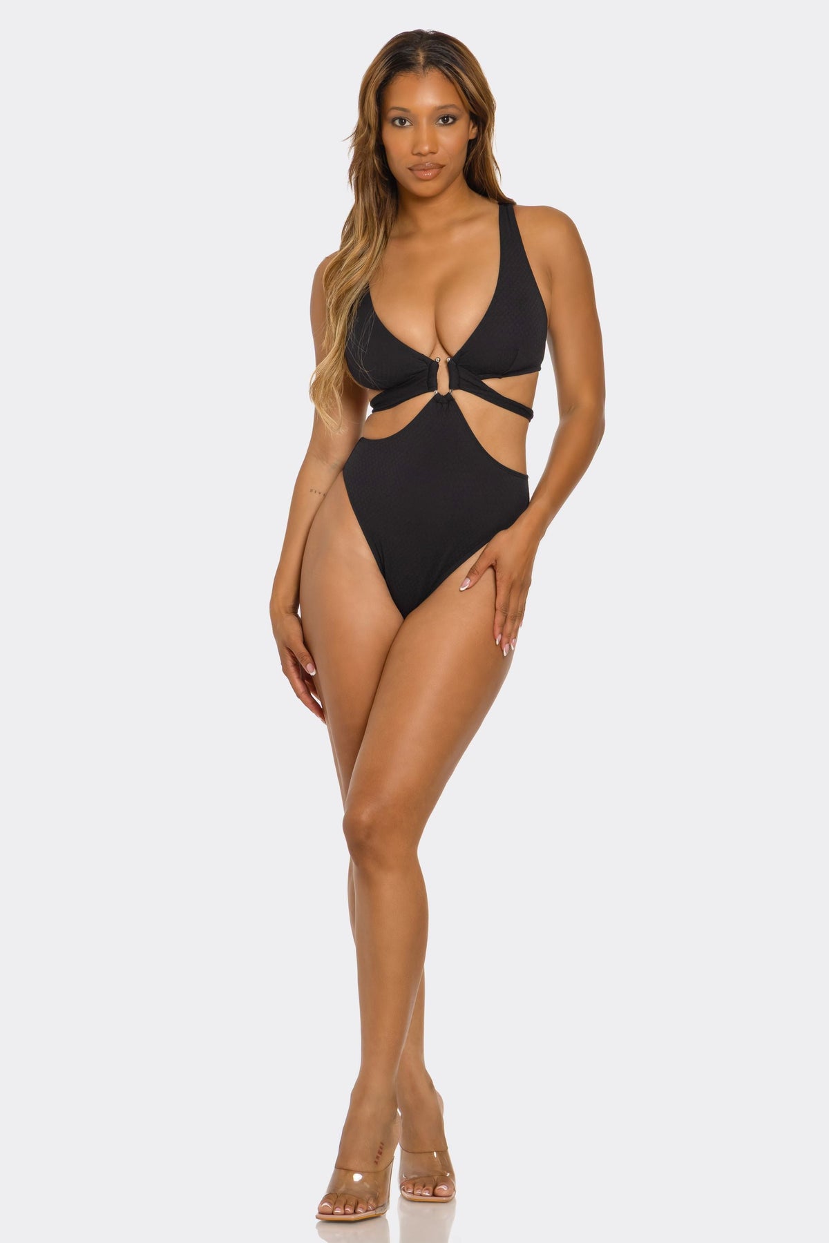 Winnie One Piece - image 3